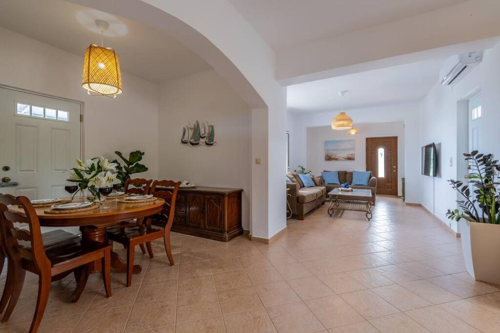 Blue Harmony Villa Dhramia Luaran gambar